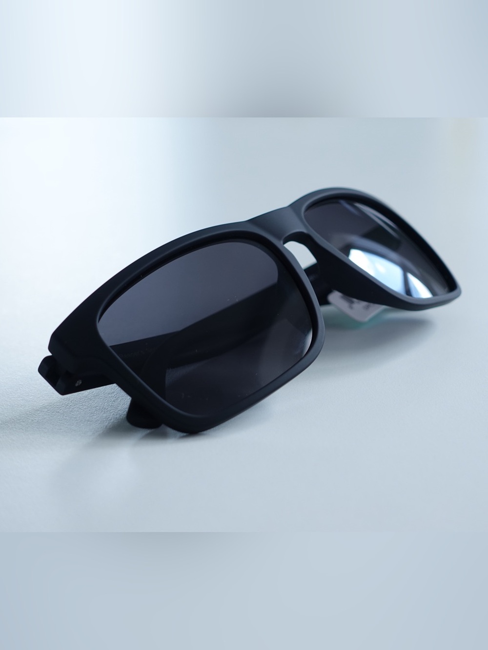 NWT goodr Grand G Polarized Sunglasses in Matte Black